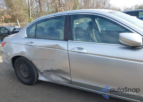 2009 Honda Accord 2.4 Lx из США, поврежденный, VIN 1HGCP26319A030400